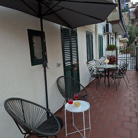 Antonino Apartment タオルミーナ エクステリア 写真