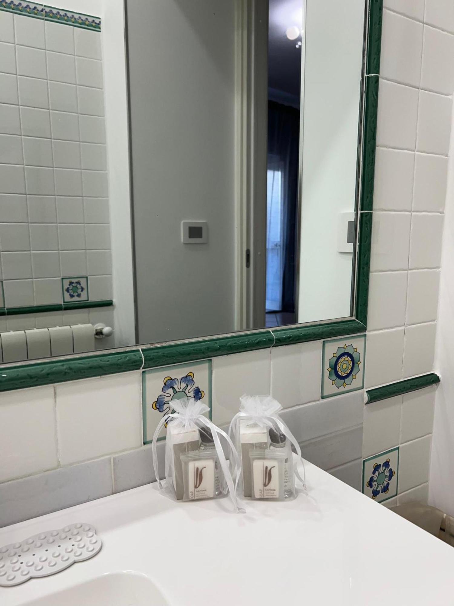 Antonino Apartment タオルミーナ エクステリア 写真