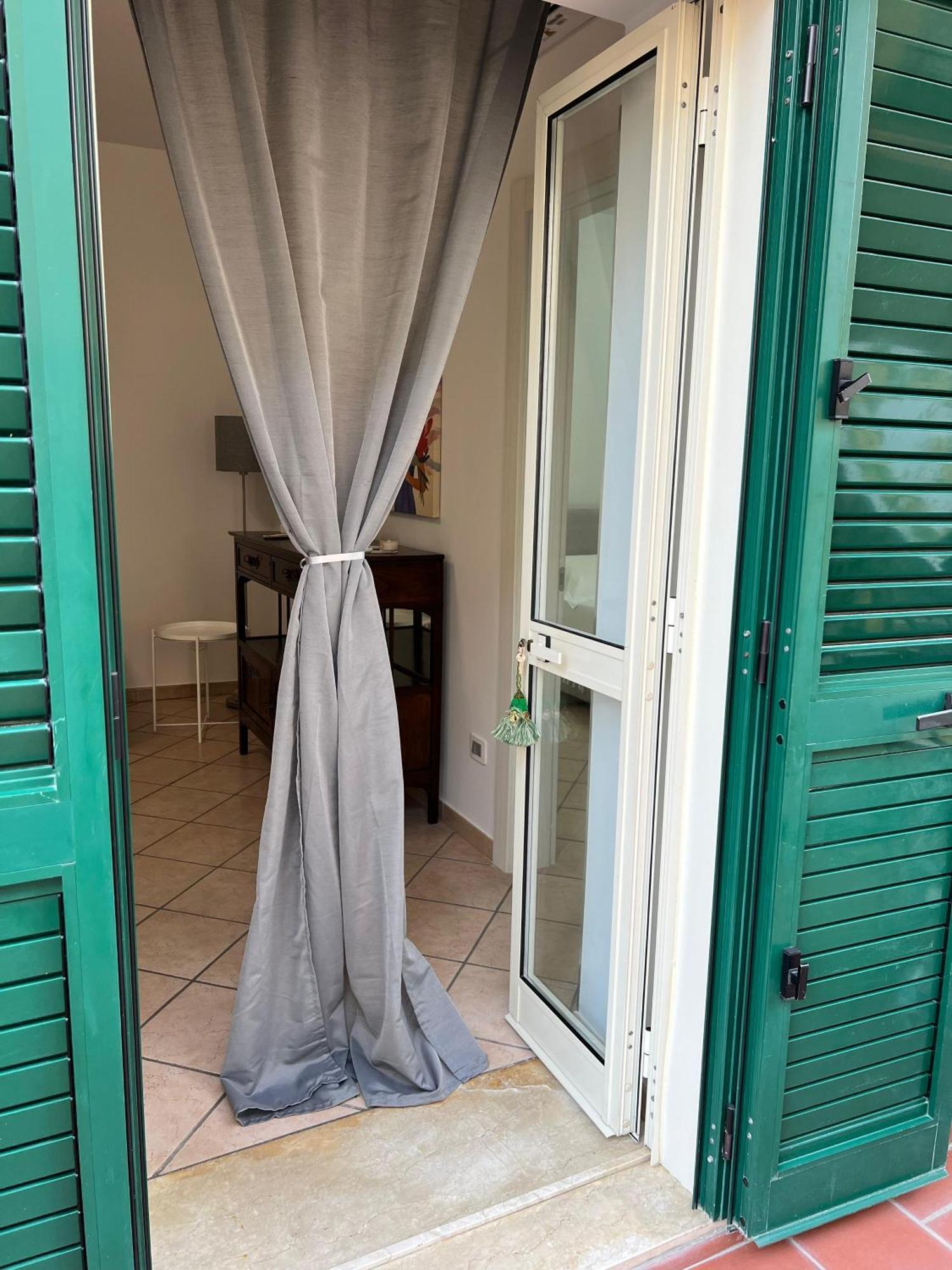 Antonino Apartment タオルミーナ エクステリア 写真